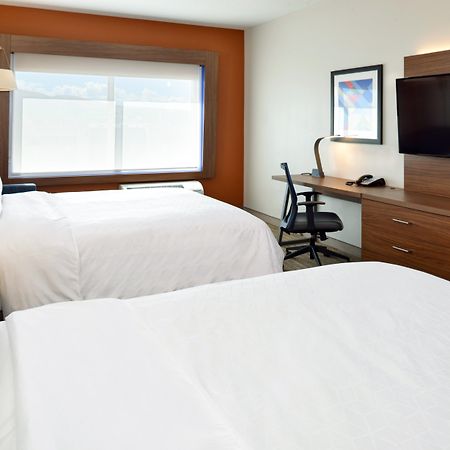 Holiday Inn Express & Suites - Elko By Ihg Екстериор снимка