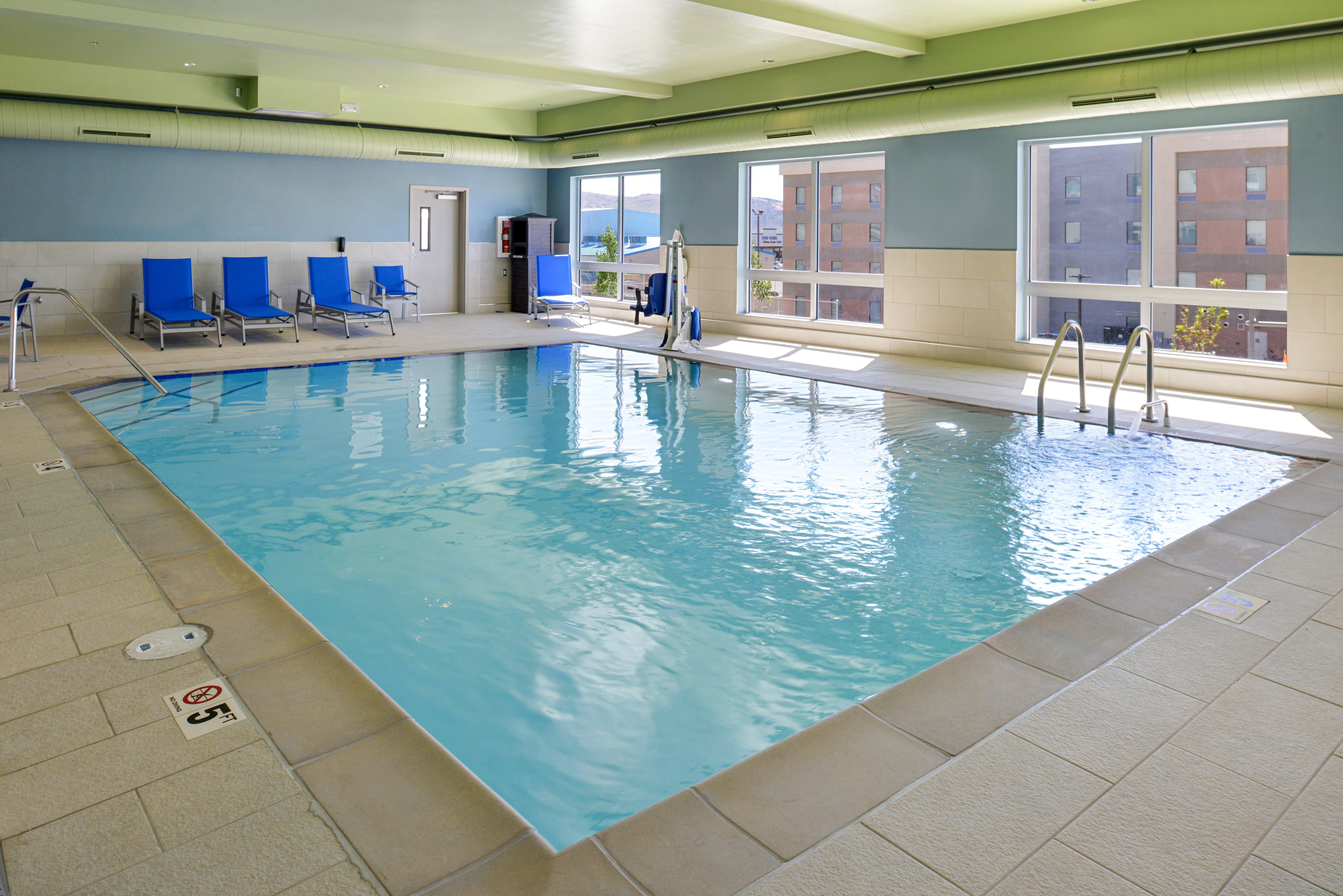 Holiday Inn Express & Suites - Elko By Ihg Екстериор снимка