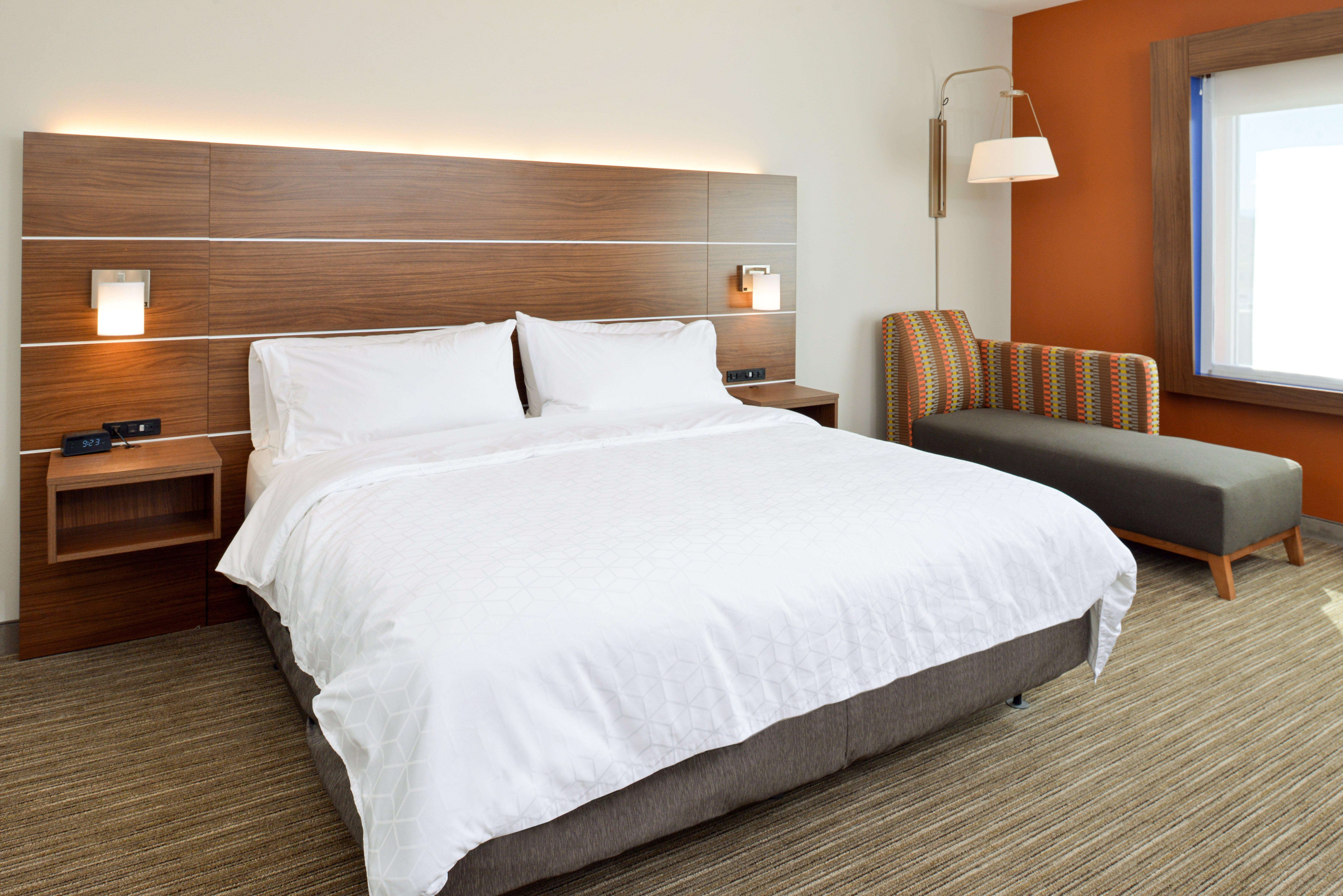 Holiday Inn Express & Suites - Elko By Ihg Екстериор снимка