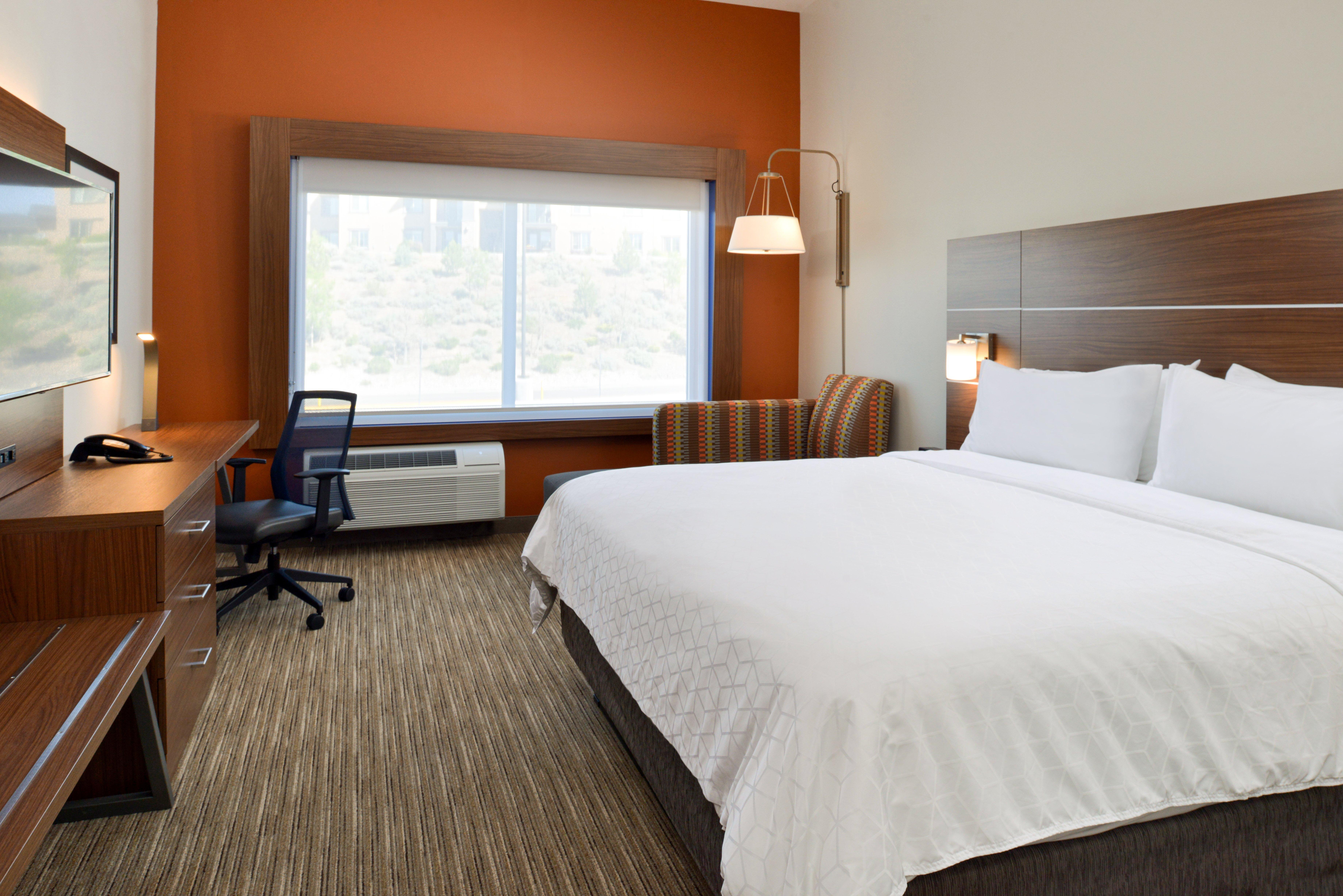 Holiday Inn Express & Suites - Elko By Ihg Екстериор снимка