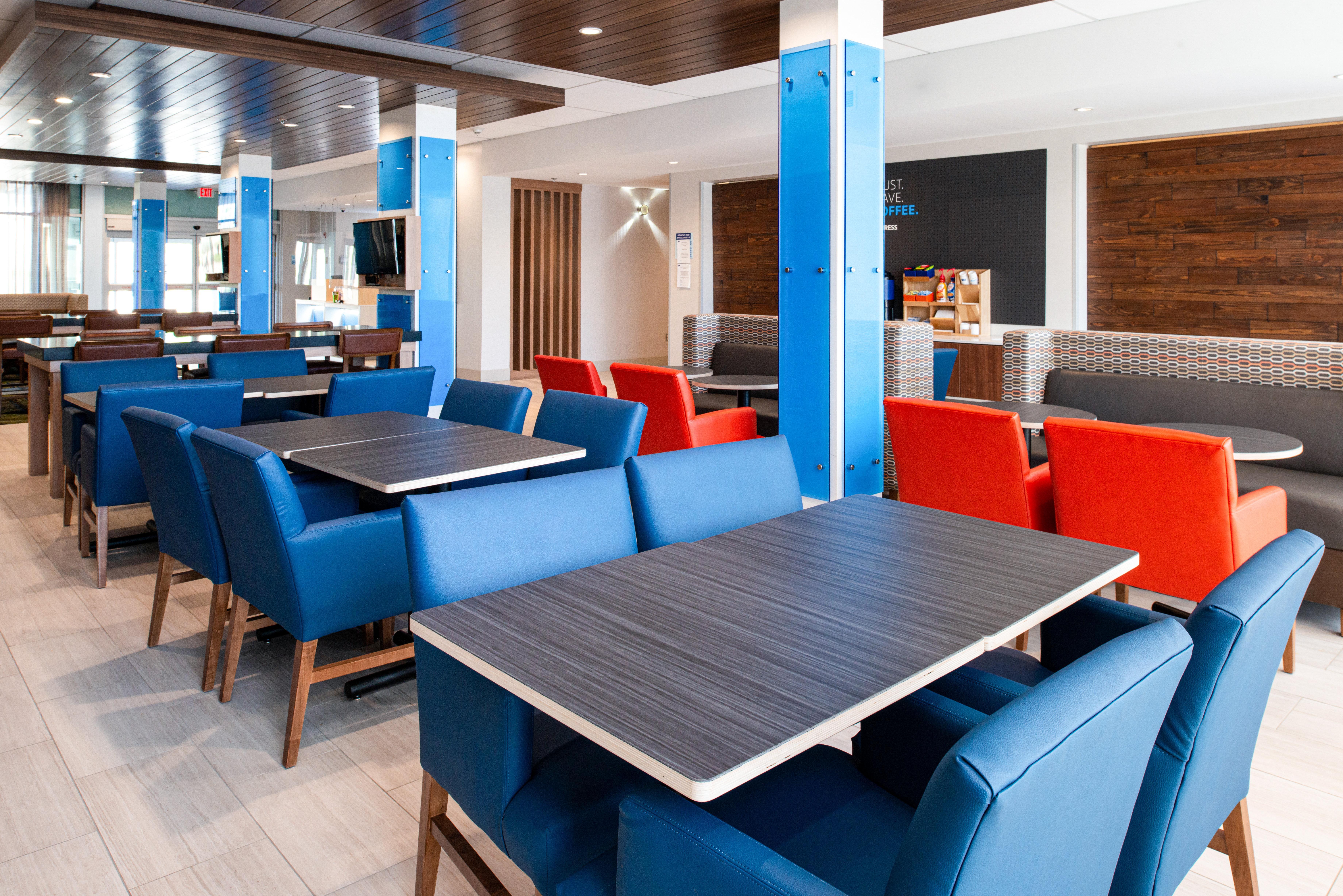 Holiday Inn Express & Suites - Elko By Ihg Екстериор снимка