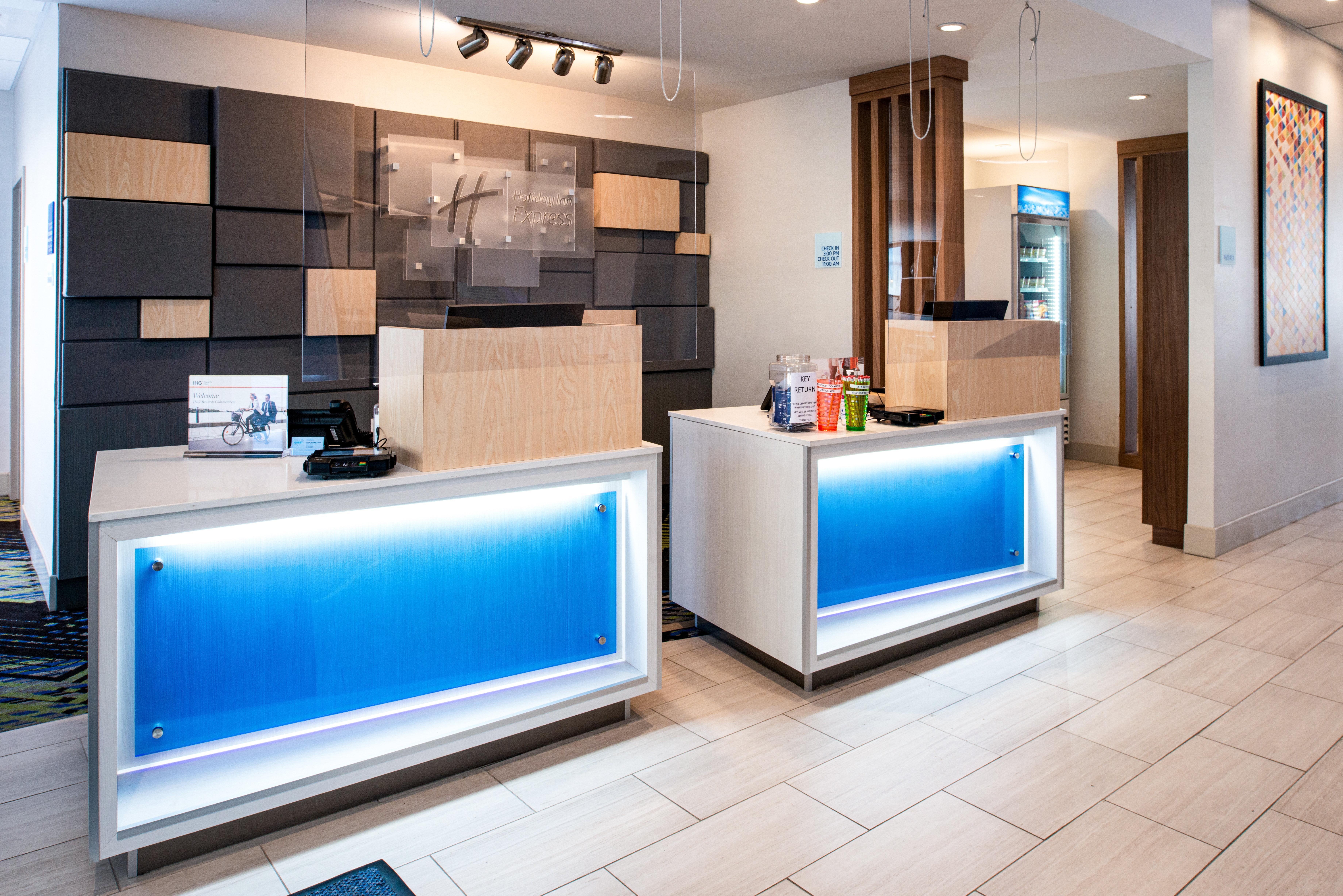Holiday Inn Express & Suites - Elko By Ihg Екстериор снимка