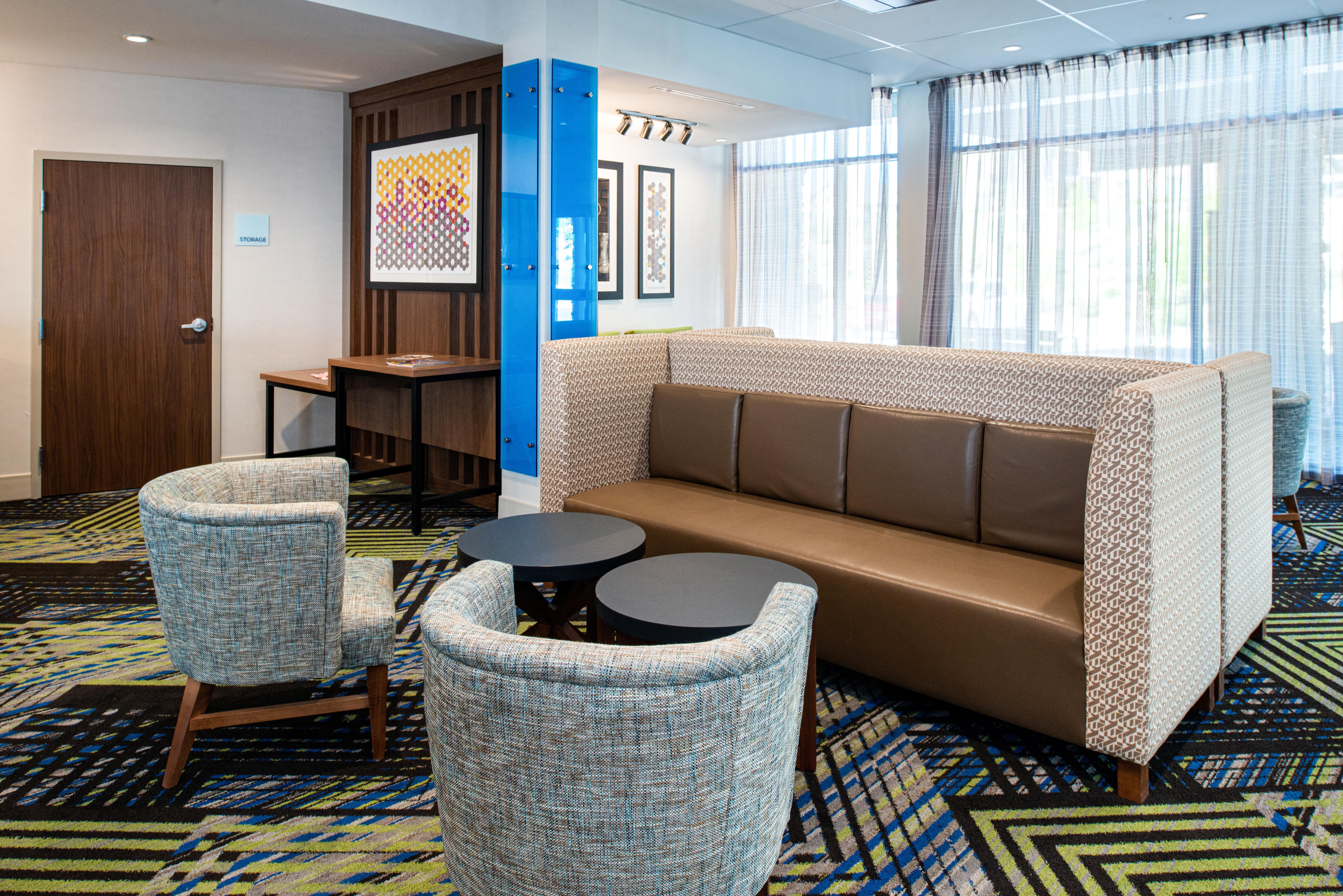Holiday Inn Express & Suites - Elko By Ihg Екстериор снимка